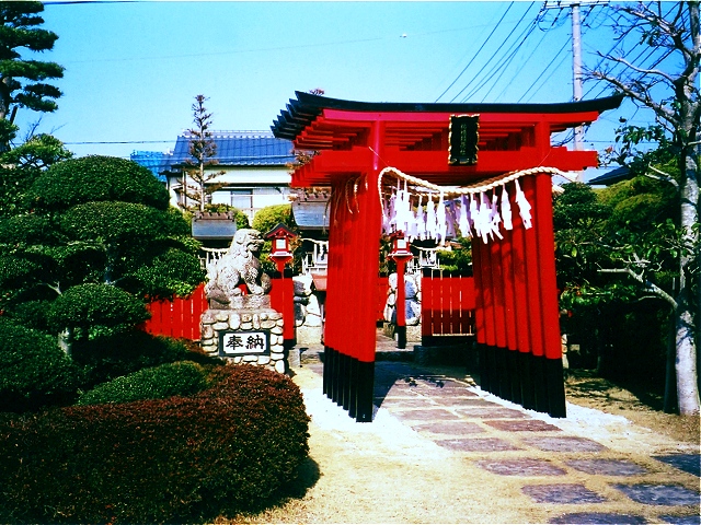 「祐徳稲荷社」「御取引先神社」